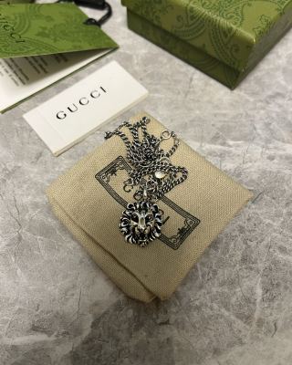 Gucci Tiger Head Pendant Chain Necklace