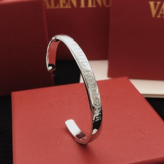 Gucci Engraved Logo Cuff Bracelet Trio